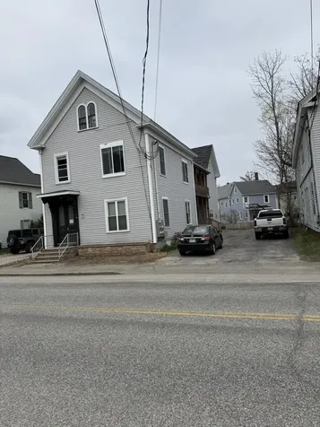 93 Goff Street Auburn ME 04210