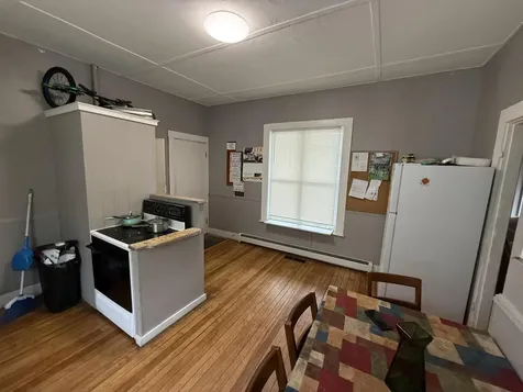 93 Goff Street Auburn ME 04210