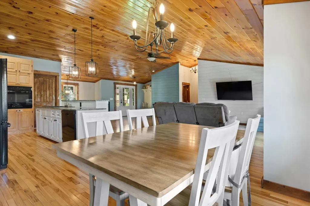 598 Cook Road Carmel ME 04419