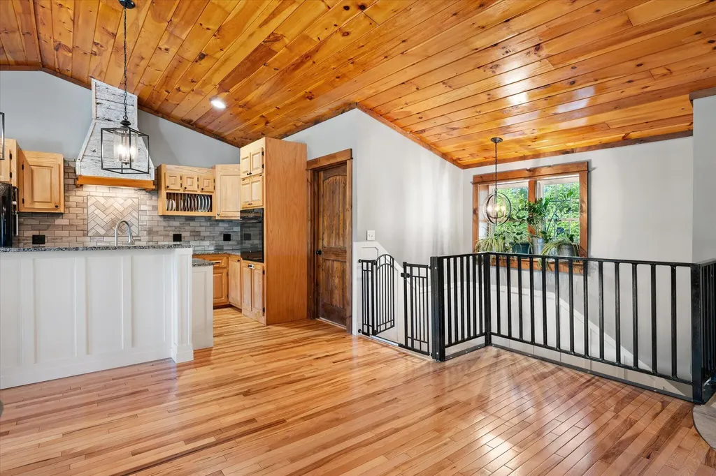 598 Cook Road Carmel ME 04419