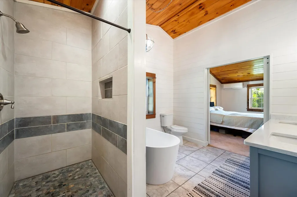598 Cook Road Carmel ME 04419