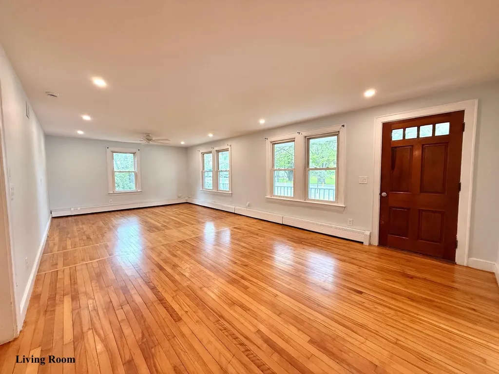 324 North Street Saco ME 04072
