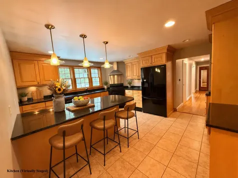 324 North Street Saco ME 04072