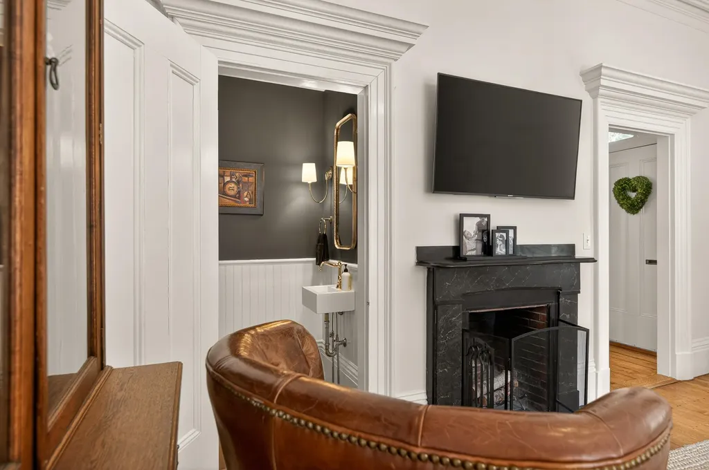 32 Summer Street Kennebunk ME 04043