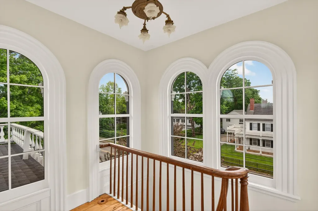 32 Summer Street Kennebunk ME 04043
