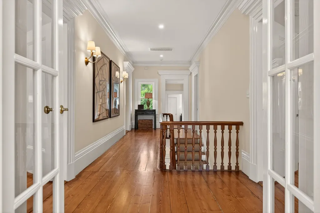 32 Summer Street Kennebunk ME 04043