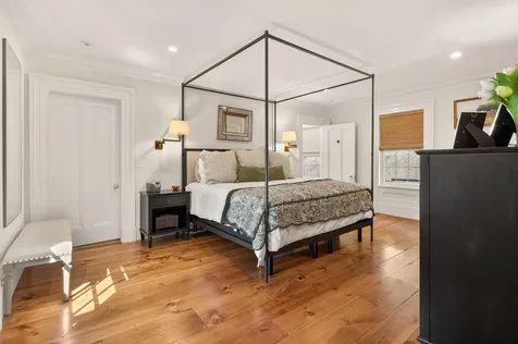 32 Summer Street Kennebunk ME 04043
