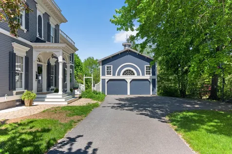 32 Summer Street Kennebunk ME 04043