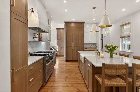 32 Summer Street Kennebunk ME 04043