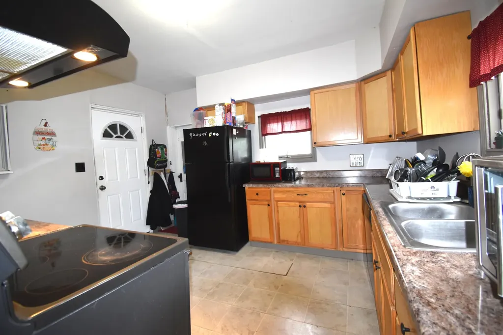265 Hunnewell Avenue Pittsfield ME 04967