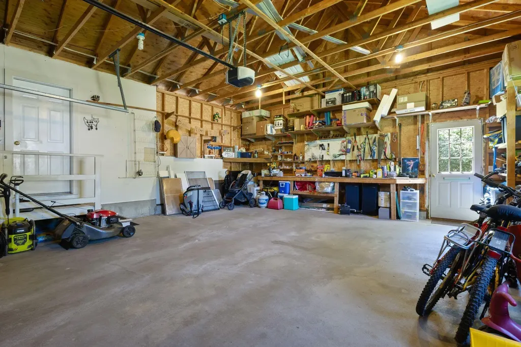 1 Hemphill Drive Westbrook ME 04092