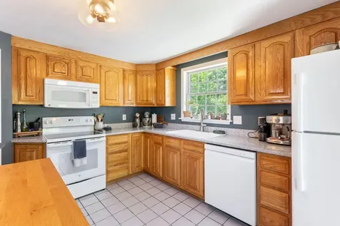 1 Hemphill Drive Westbrook ME 04092