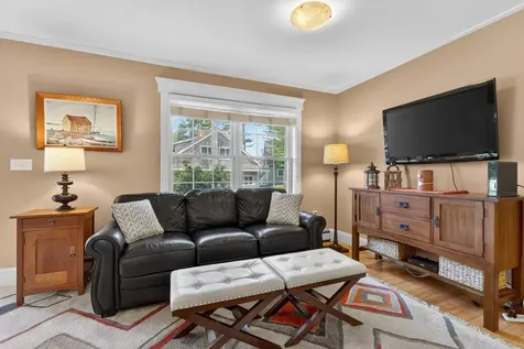 38 West Island Way Edgecomb ME 04556