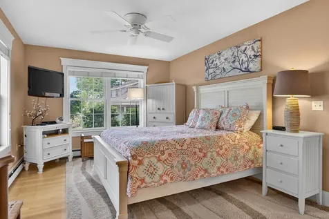 38 West Island Way Edgecomb ME 04556