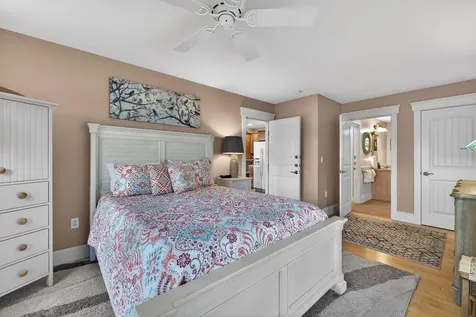 38 West Island Way Edgecomb ME 04556