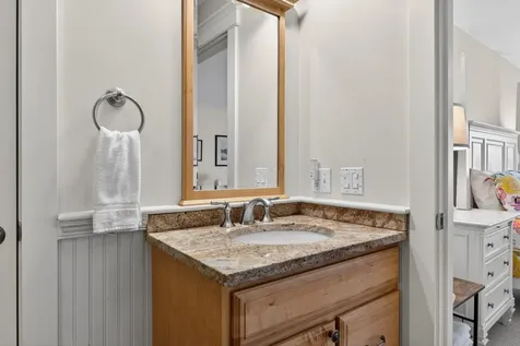 38 West Island Way Edgecomb ME 04556