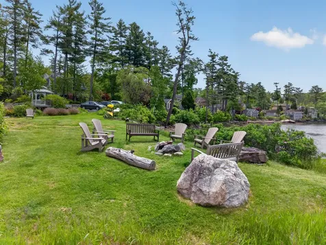 38 West Island Way Edgecomb ME 04556