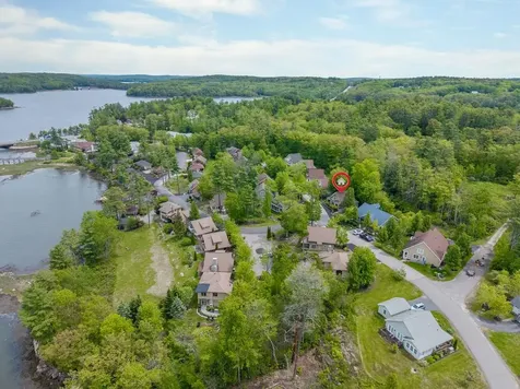 38 West Island Way Edgecomb ME 04556