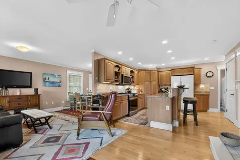 38 West Island Way Edgecomb ME 04556