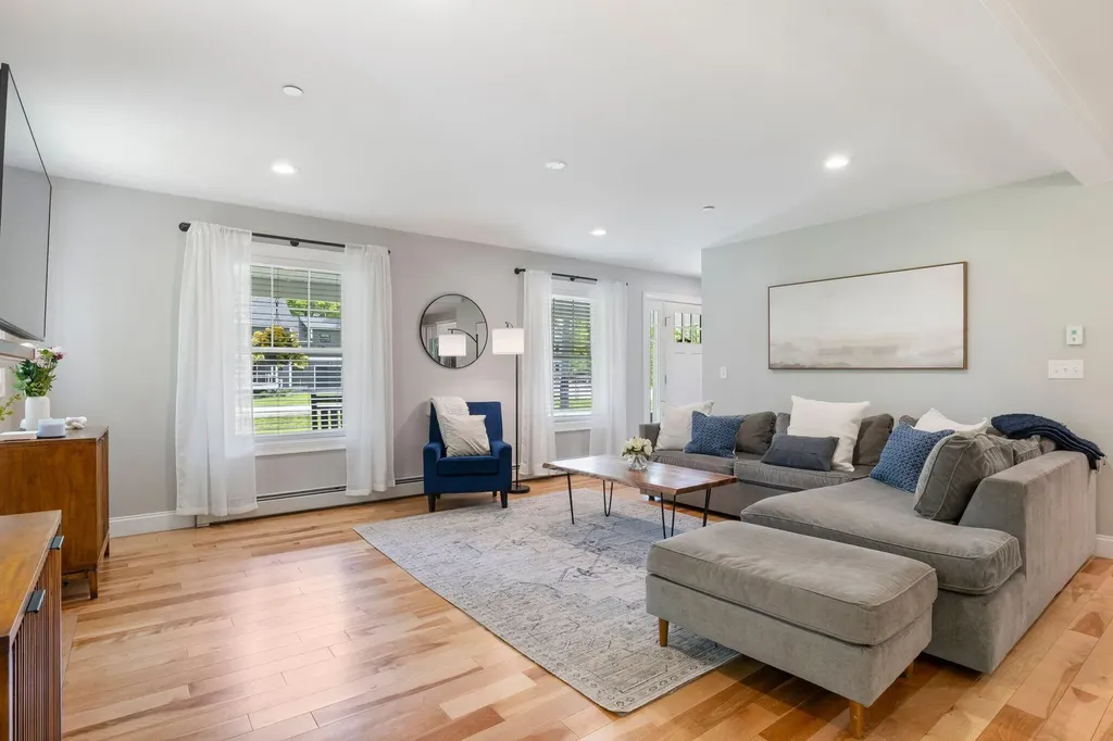 25 Leonards Way Windham ME 04062