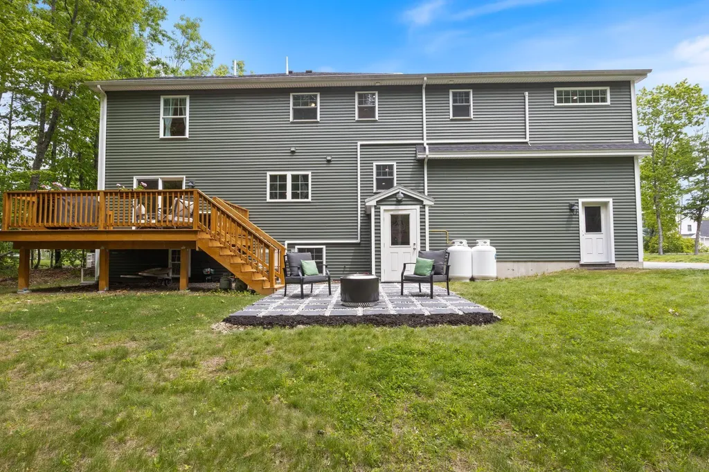 25 Leonards Way Windham ME 04062