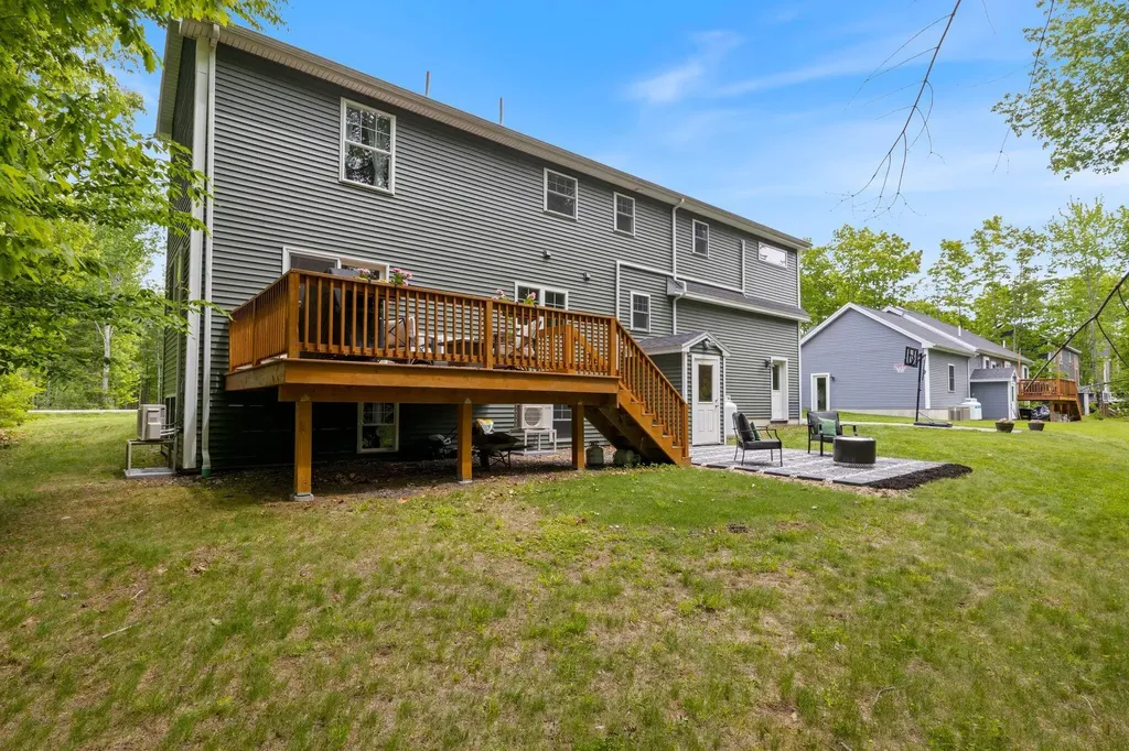 25 Leonards Way Windham ME 04062