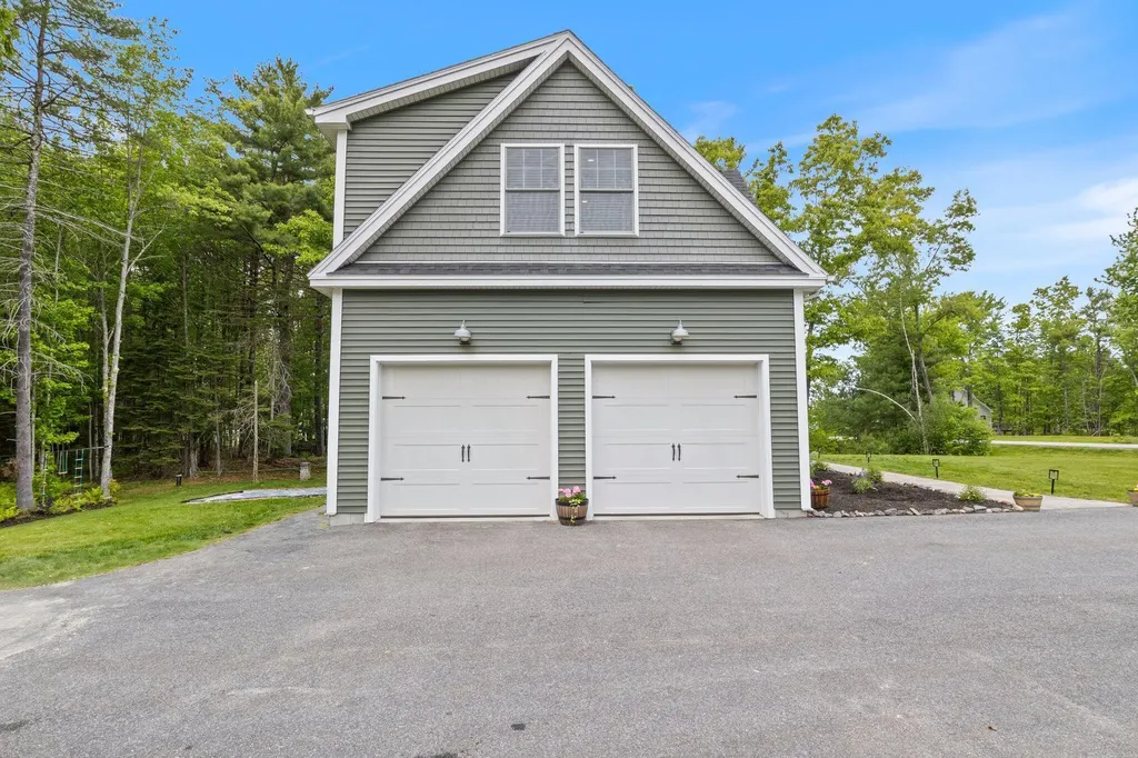 25 Leonards Way Windham ME 04062
