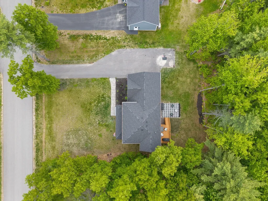25 Leonards Way Windham ME 04062