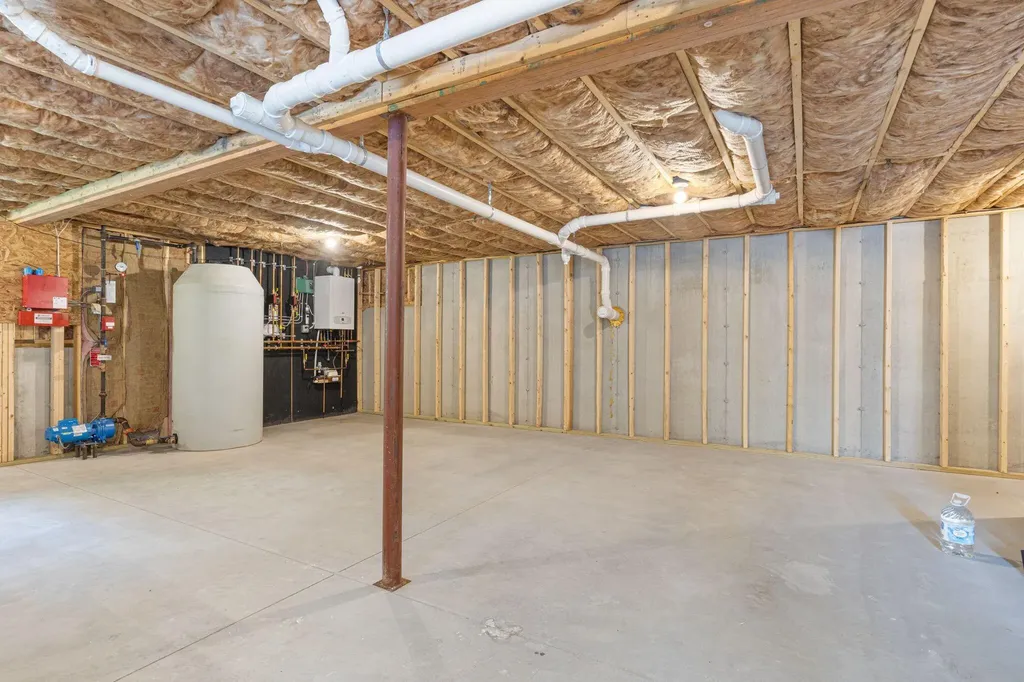 25 Leonards Way Windham ME 04062