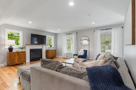 25 Leonards Way Windham ME 04062
