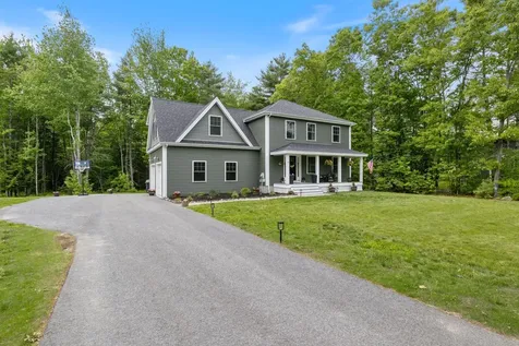25 Leonards Way Windham ME 04062