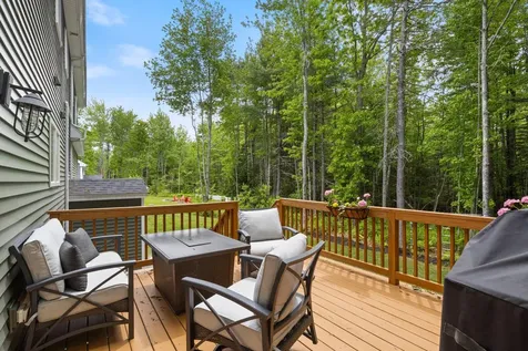 25 Leonards Way Windham ME 04062