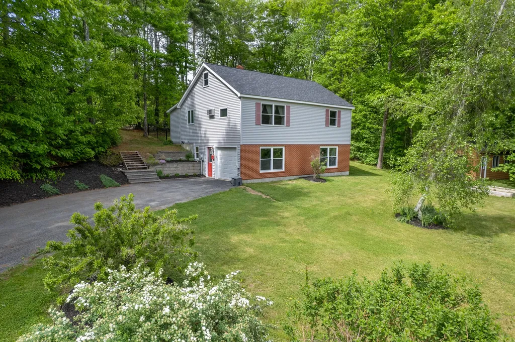 15 Cassidy Lane West Gardiner ME 04345