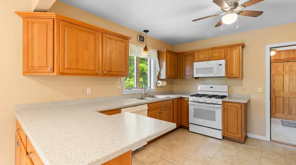 15 Cassidy Lane West Gardiner ME 04345
