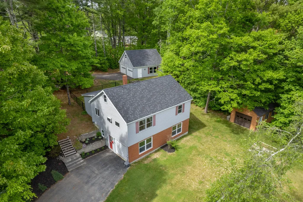 15 Cassidy Lane West Gardiner ME 04345