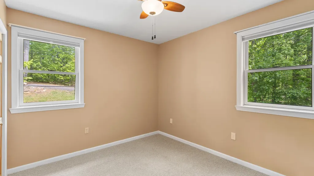 15 Cassidy Lane West Gardiner ME 04345