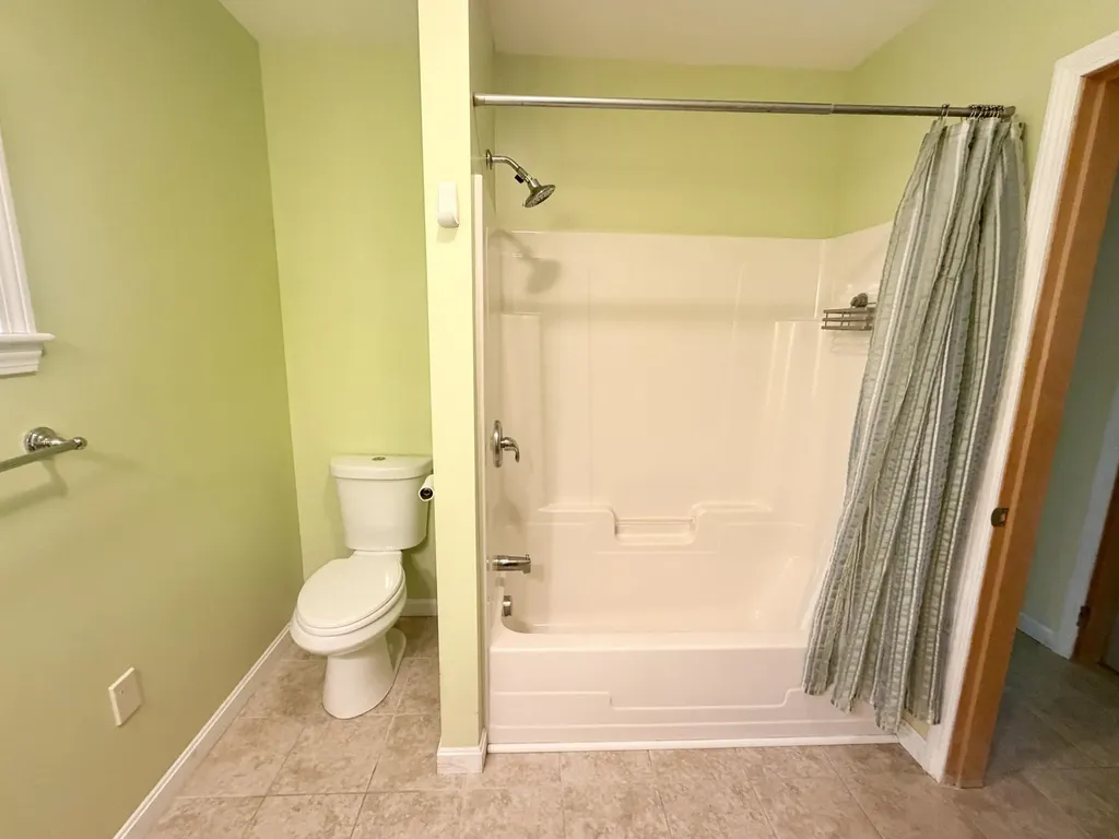 15 Cassidy Lane West Gardiner ME 04345
