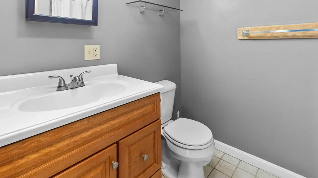 15 Cassidy Lane West Gardiner ME 04345