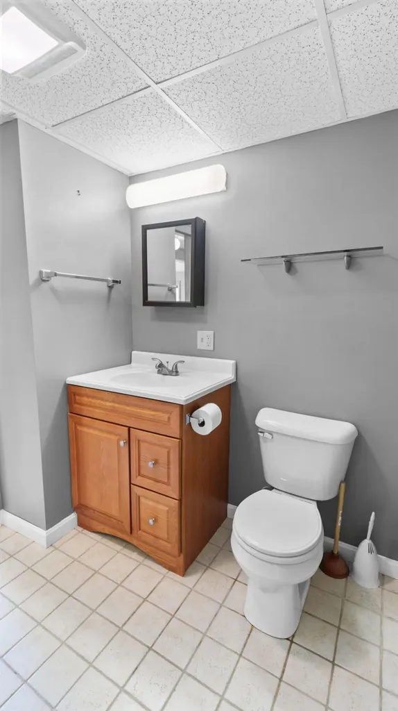 15 Cassidy Lane West Gardiner ME 04345