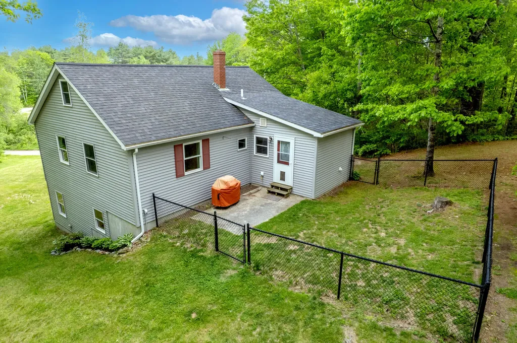 15 Cassidy Lane West Gardiner ME 04345