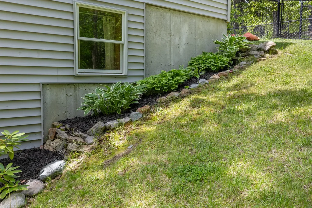 15 Cassidy Lane West Gardiner ME 04345