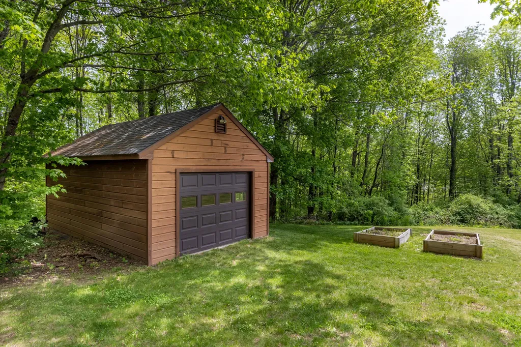 15 Cassidy Lane West Gardiner ME 04345