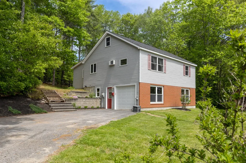 15 Cassidy Lane West Gardiner ME 04345