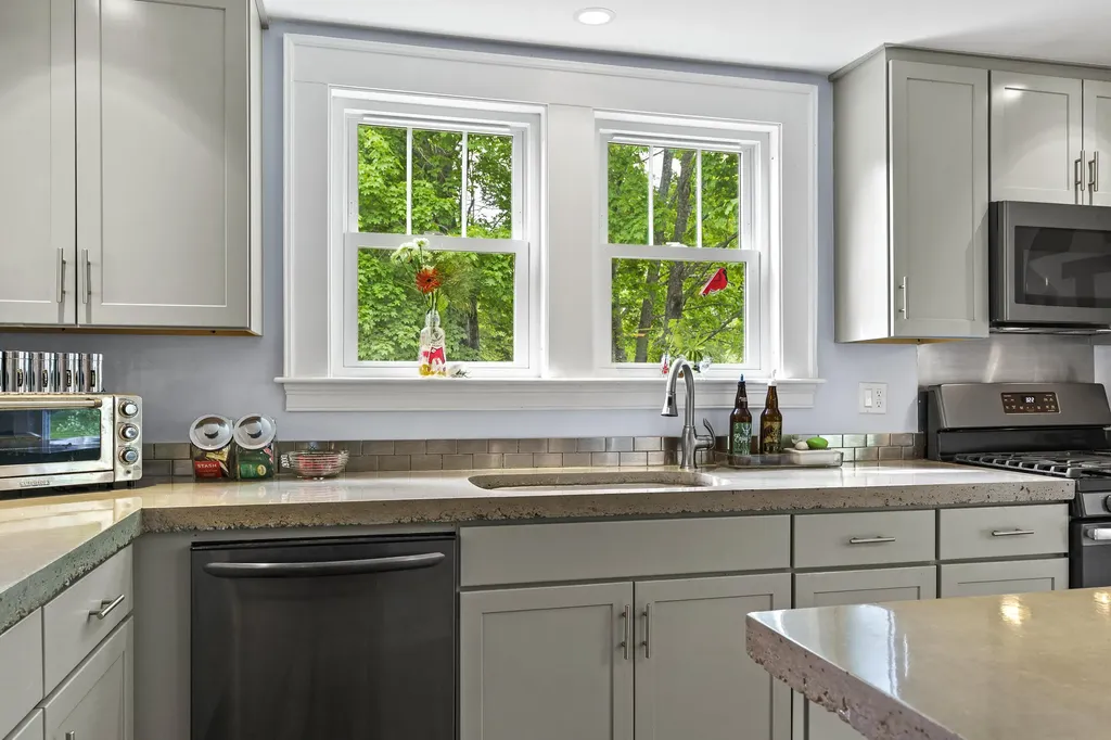 177 Bristol Road Damariscotta ME 04543