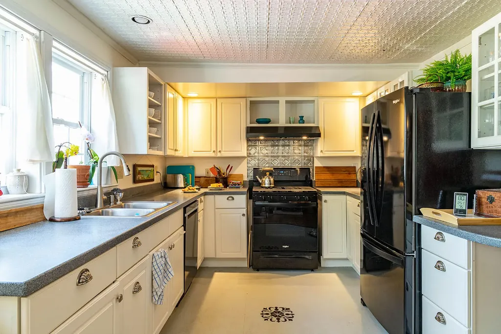 103 Main Street Saint George ME 04860