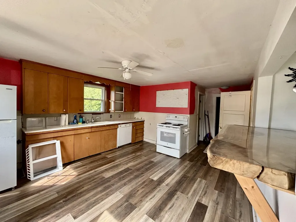 127 Montello Street Lewiston ME 04240