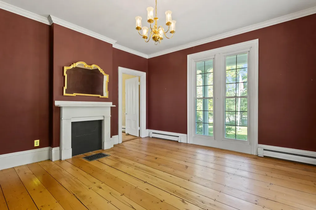434 Main Street Oxford ME 04270
