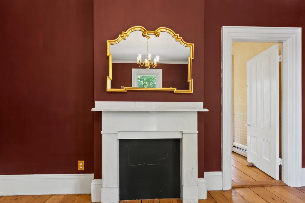 434 Main Street Oxford ME 04270