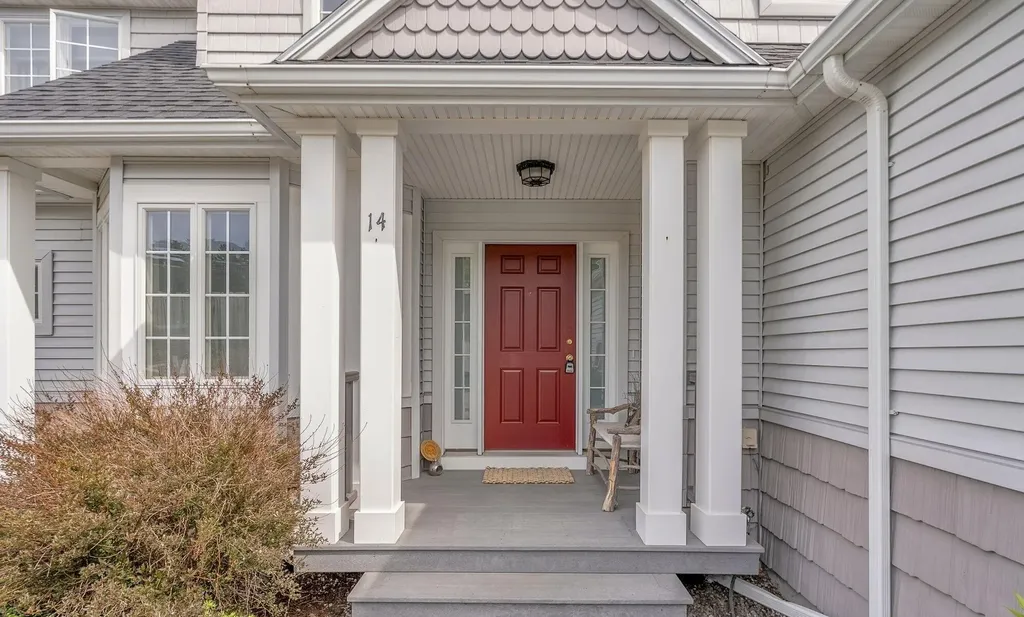 14 Larkspur Lane Brunswick ME 04011