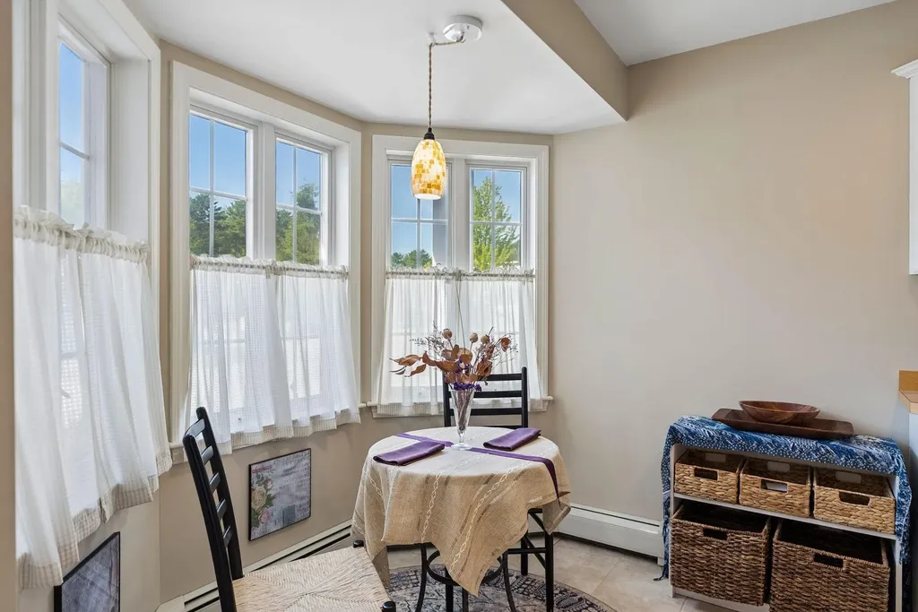 14 Larkspur Lane Brunswick ME 04011